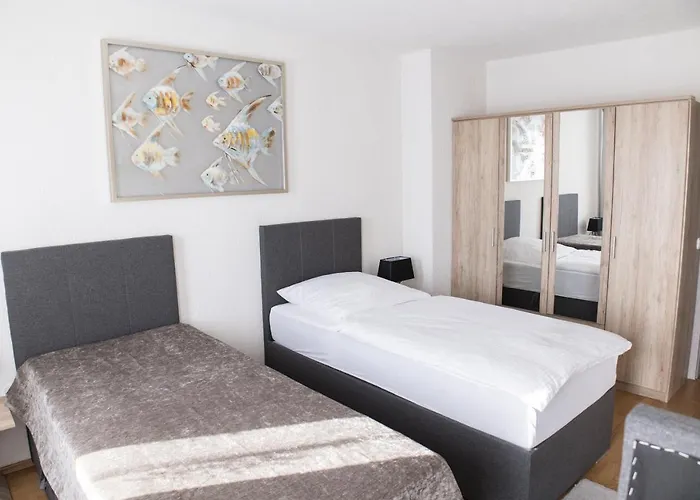 T&k Near Messe Fair Trade Duesseldorf Und Airport 1b Appartement *